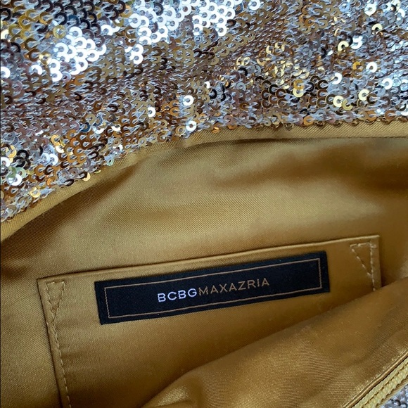 BCBG glitter clutch, magnetic closure - Picture 4 of 4